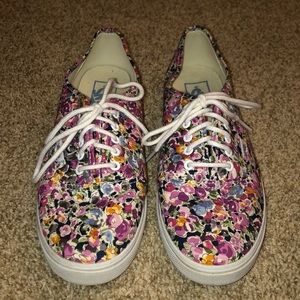 VANS floral size 9.5!